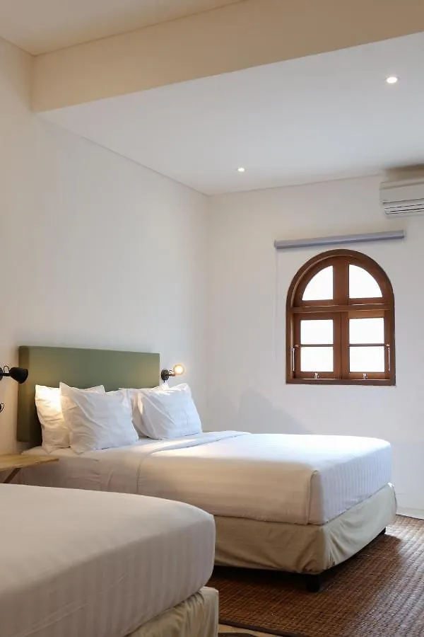 فندق Kresna By The Sea By Kresna Hospitality سمينياك 4*,  إندونيسيا