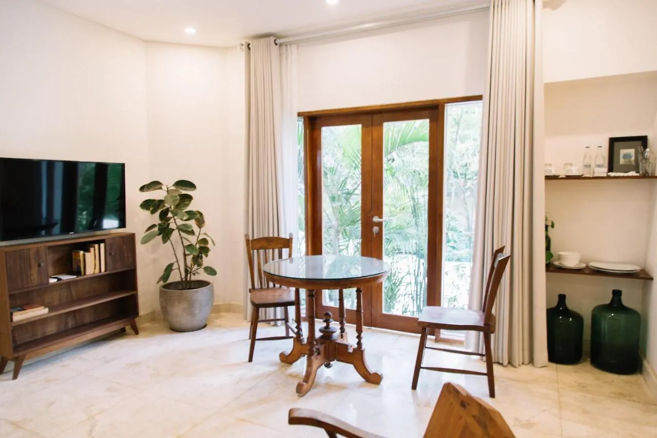 فندق Kresna By The Sea By Kresna Hospitality سمينياك إندونيسيا